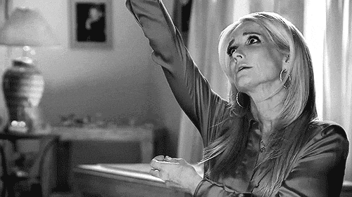 1636971340326180.gif 640.gif